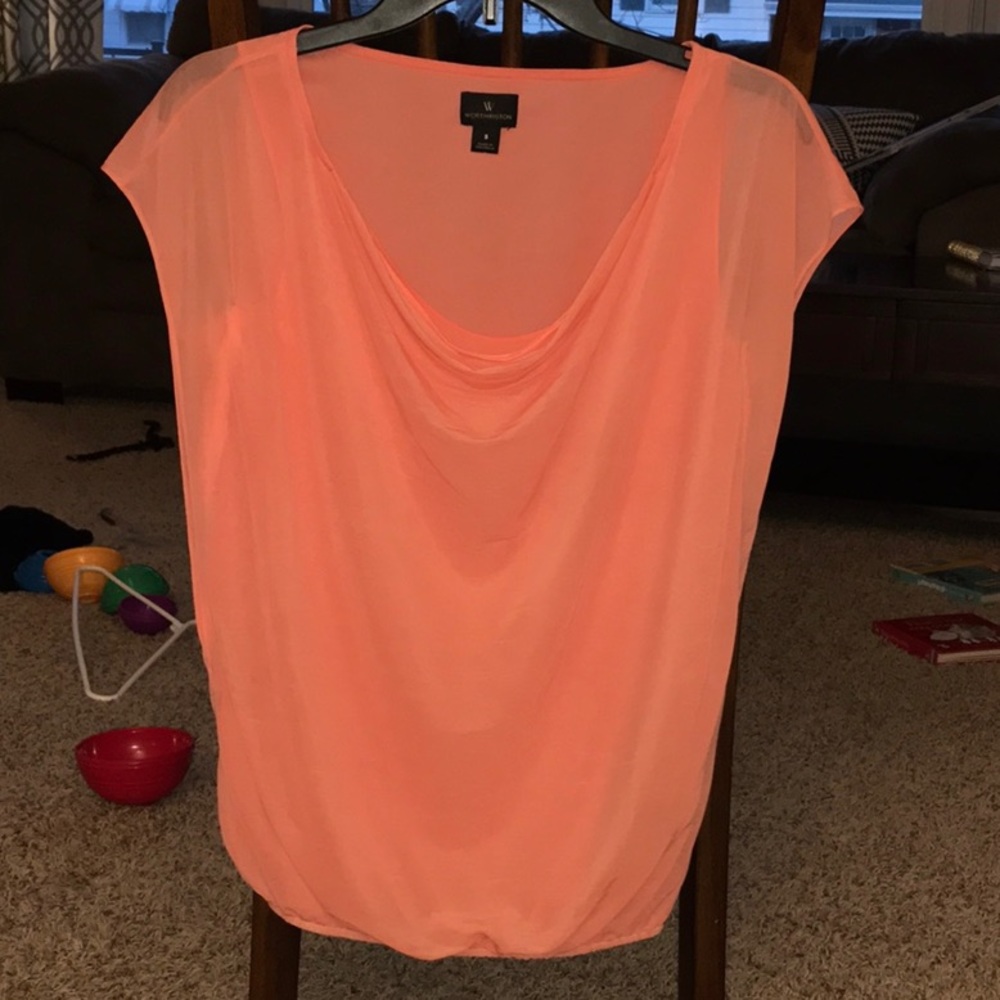 Coral top